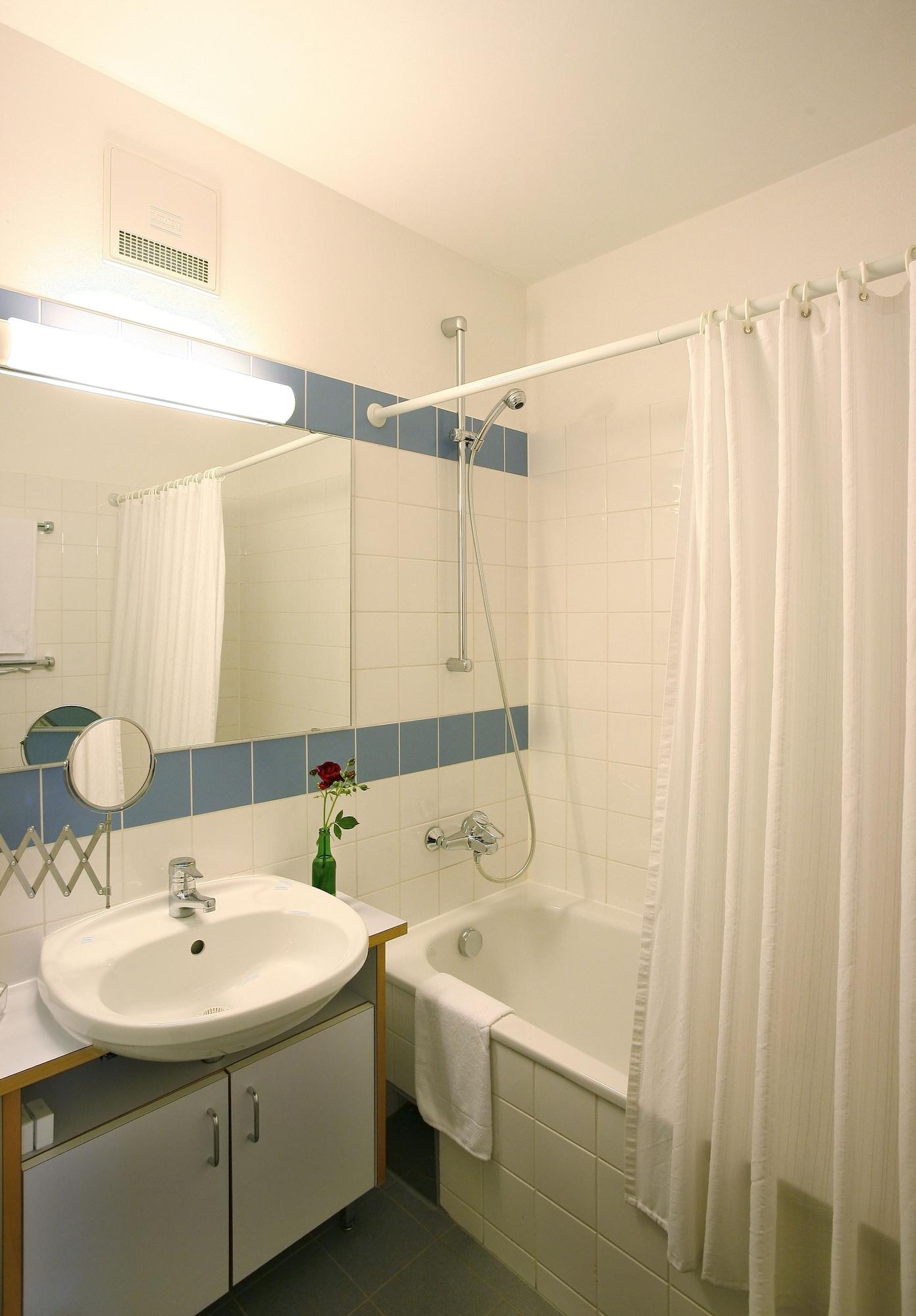 Am Spiegeln Dialog.Hotel.Wien Dış mekan fotoğraf